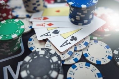 Kontrol taruhan dan tombol spin di Lucky Neko